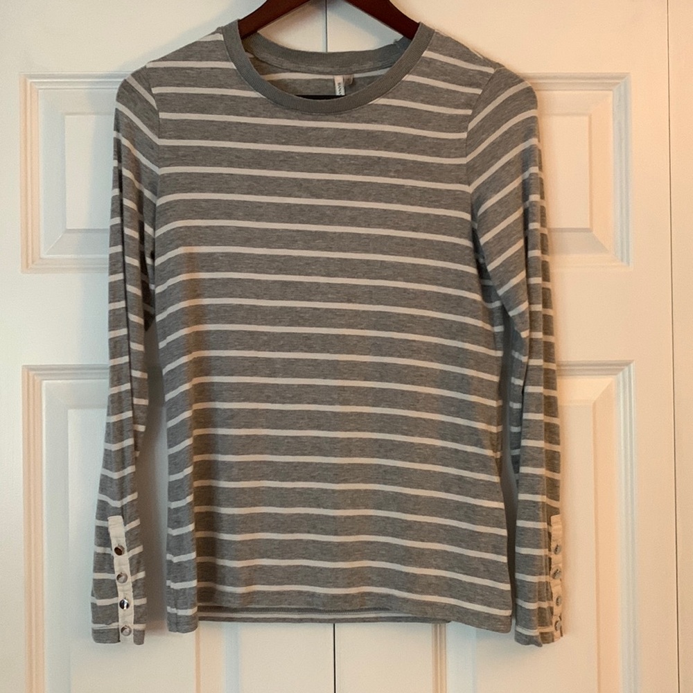 Banana Republic S Super Soft LS Signature Tee
